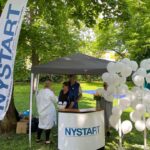 Politik och ballonger hos Nystart i Skolparken