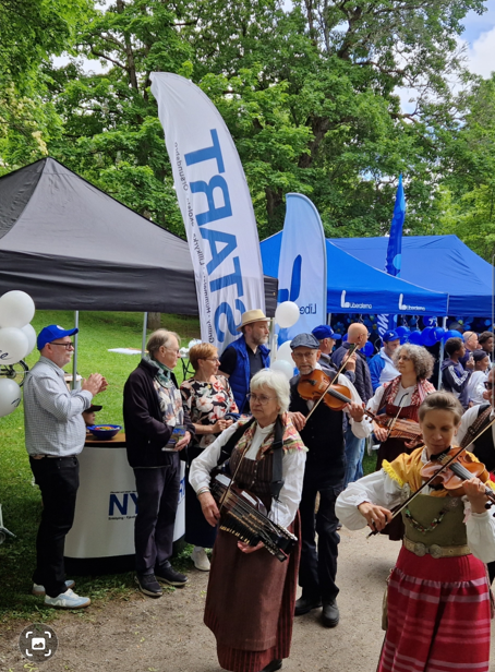 Härlig nationaldag i Skolparken